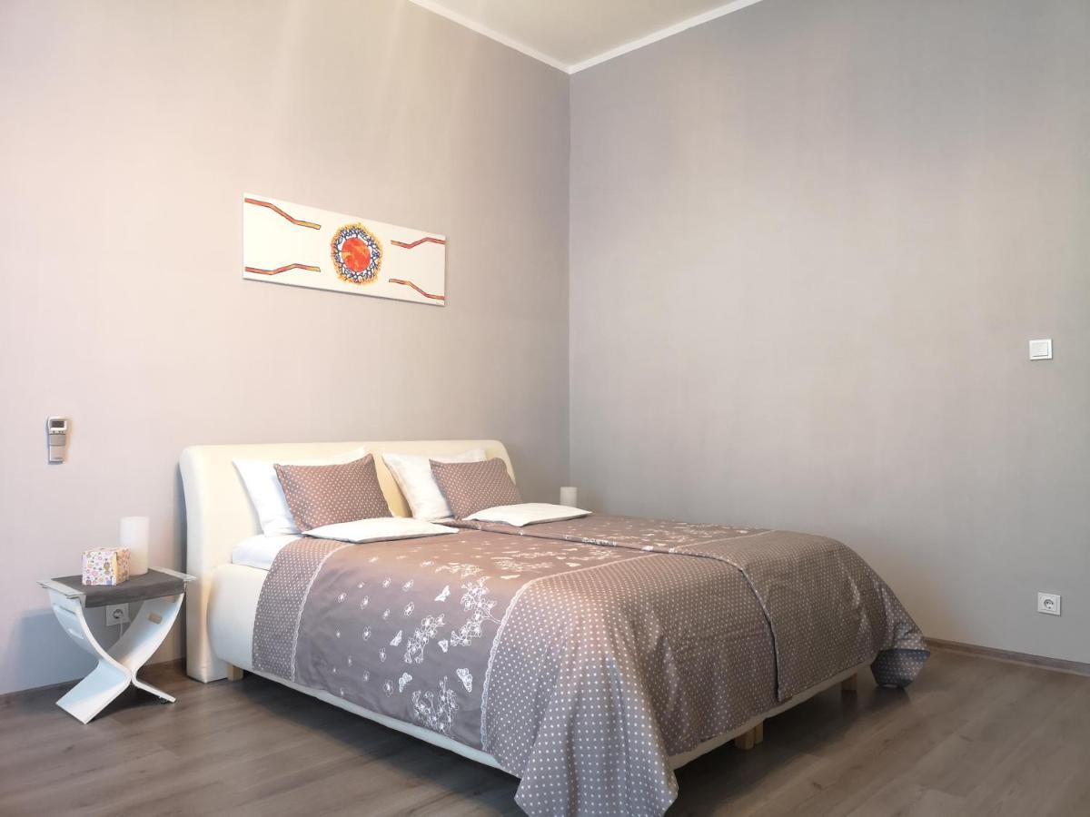 Central Apartment Budapest Luaran gambar