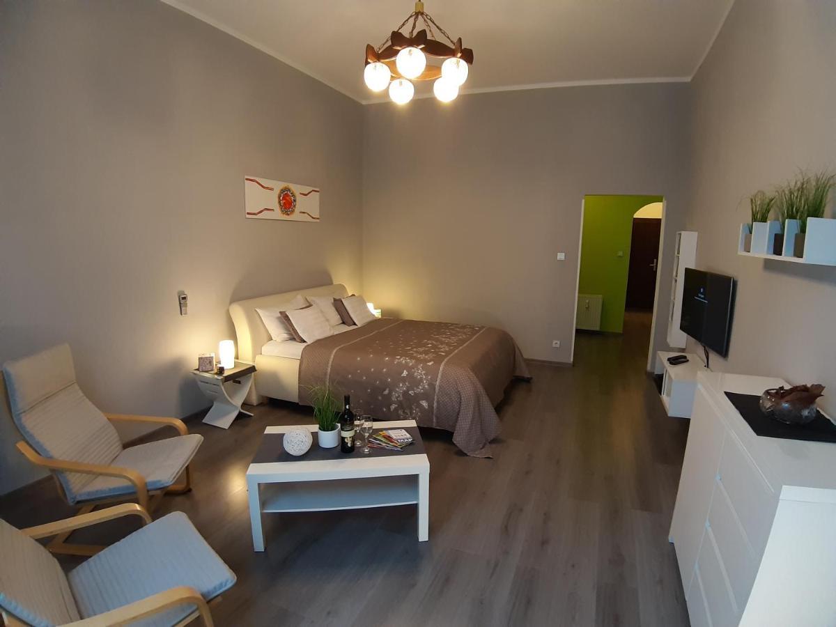 Central Apartment Budapest Luaran gambar