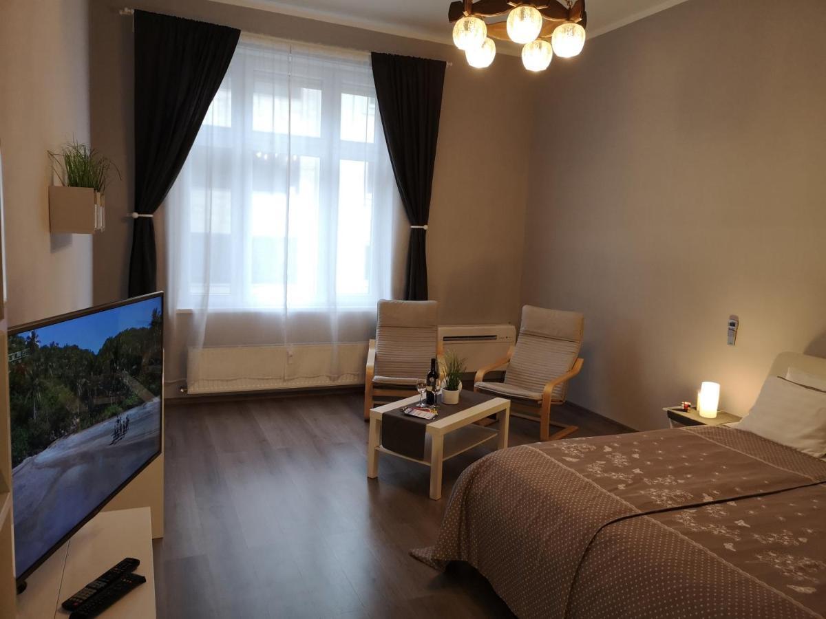 Central Apartment Budapest Luaran gambar